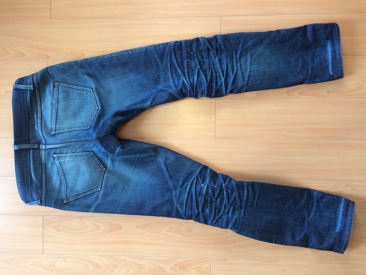 Faded jeans, full back